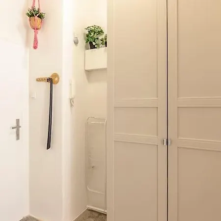 Lägenhet Renovated Cosy & Quiet Flat Near Smichov Station Prag